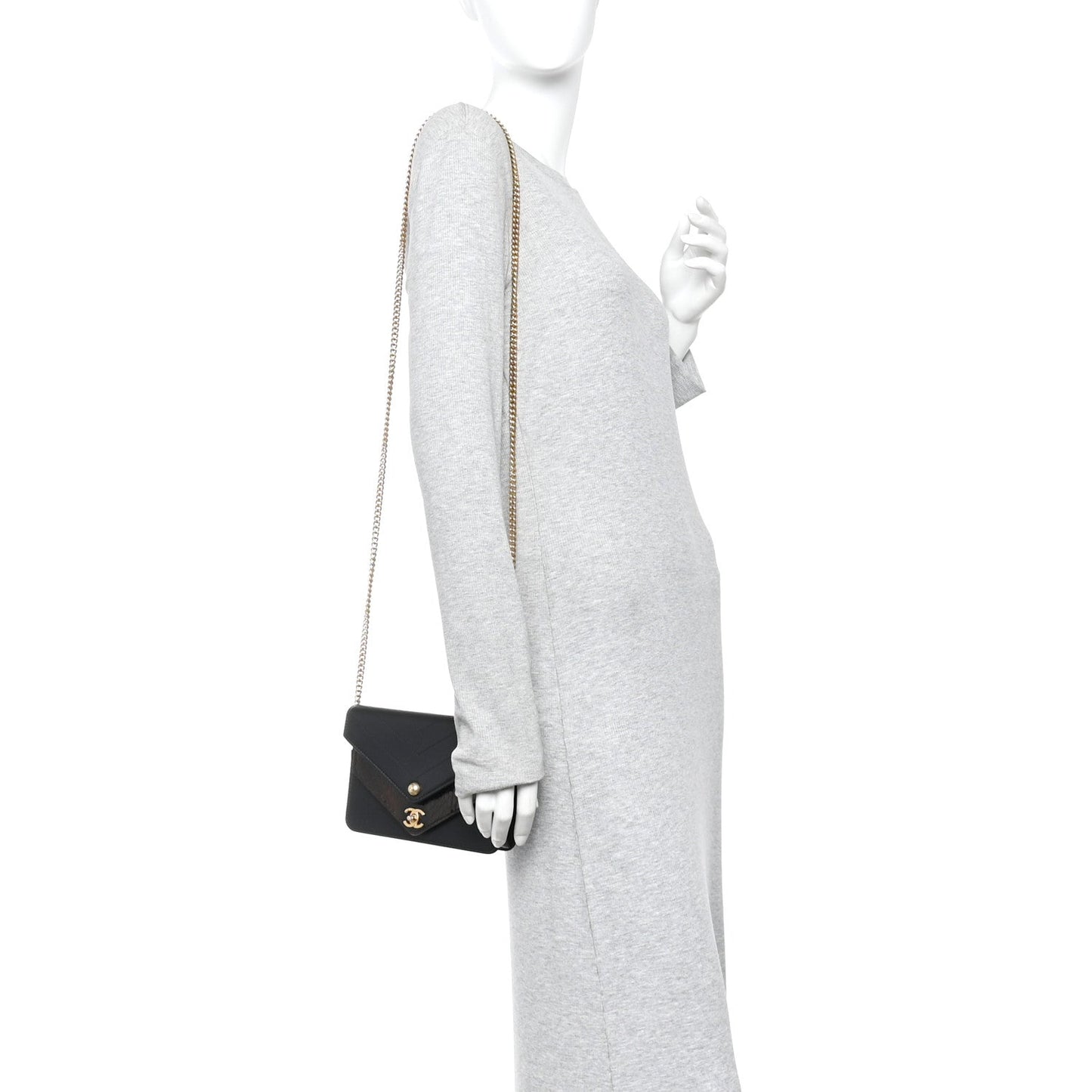 Calfskin Elaphe Double Chevron Mini Wallet On Chain WOC Black