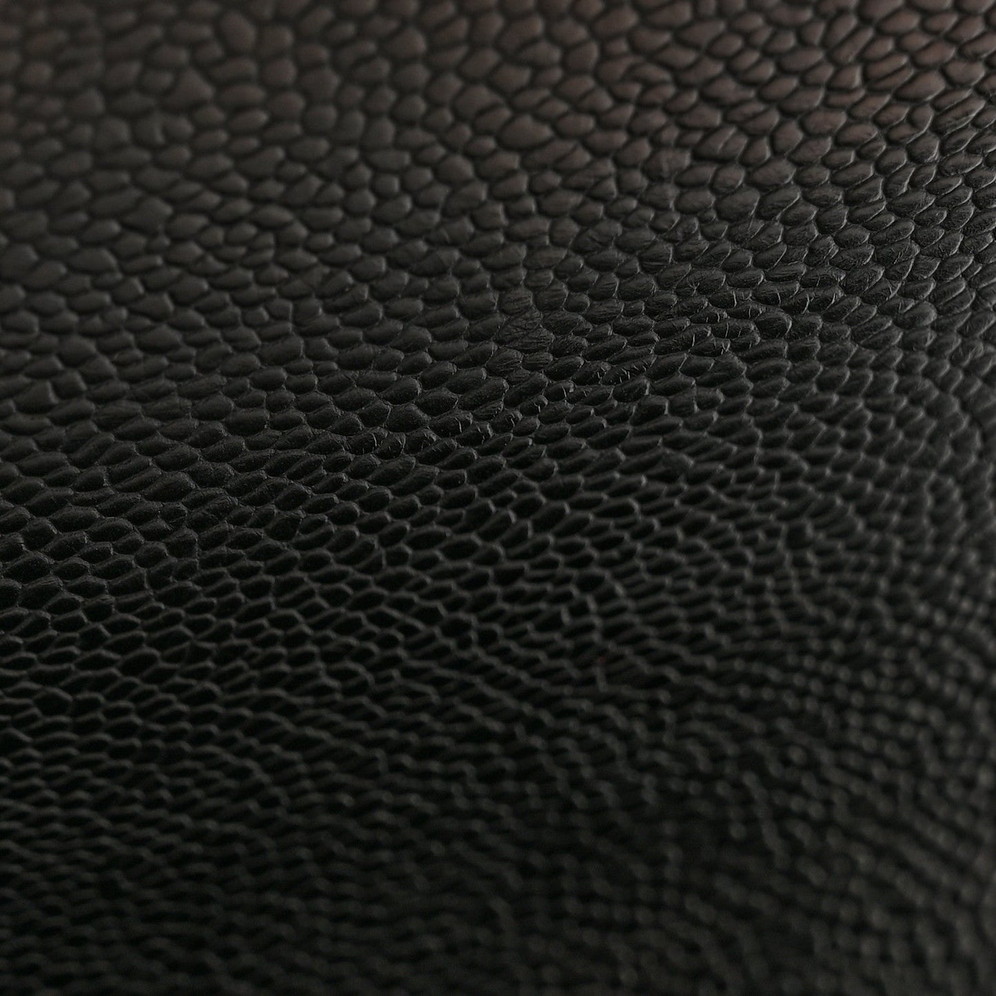 Caviar Quilted Medium Boy Flap Black