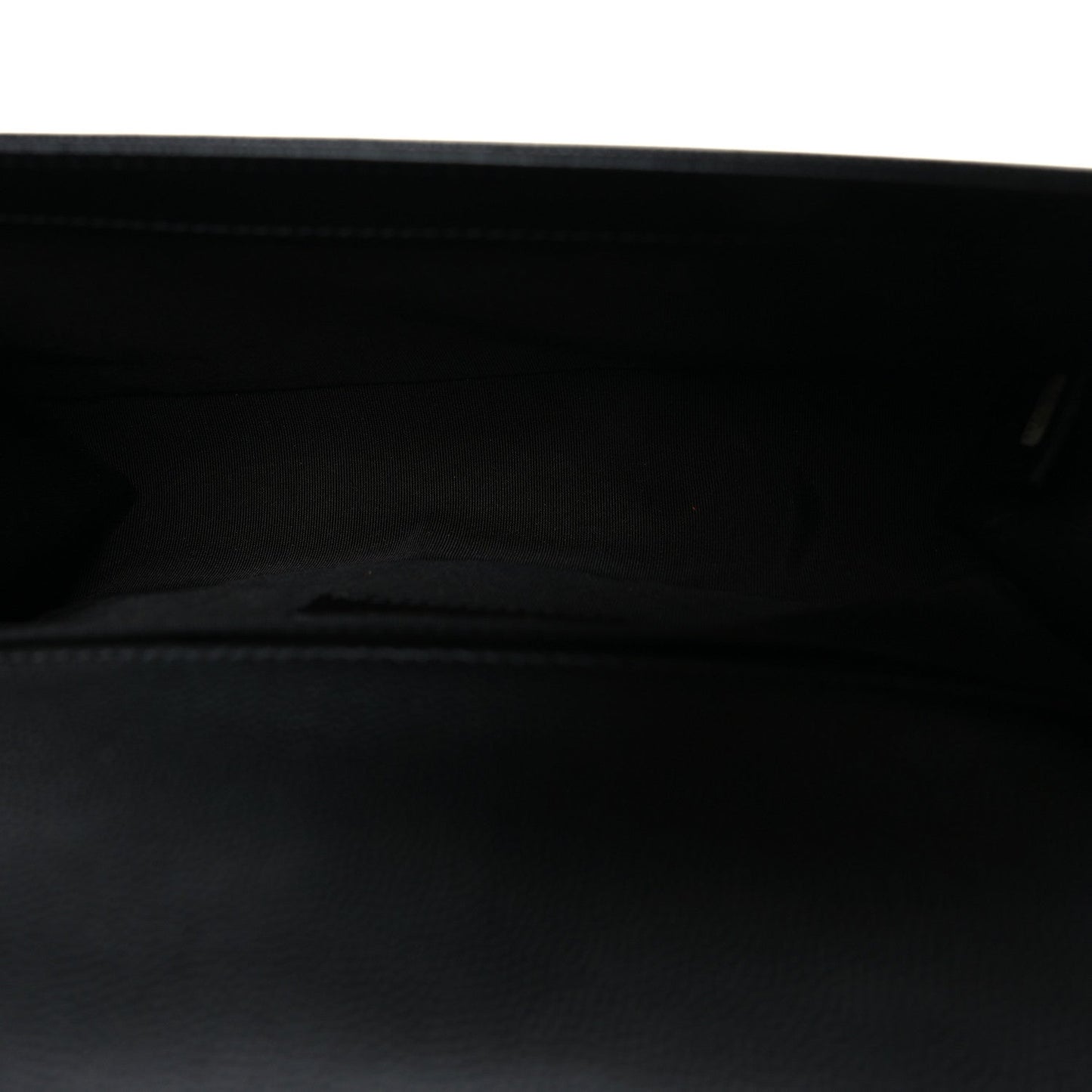 Caviar Quilted Medium Boy Flap Black